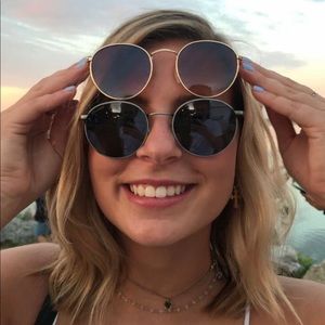 Meet your Posher, Madison